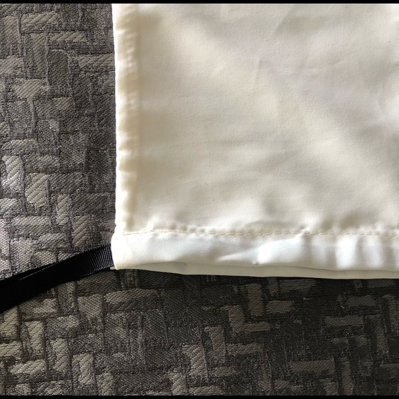 Medium ( only) Gucci Dust Bags for Purses / Clothing Silk 15.5 x 14” - Picture 3 of 4